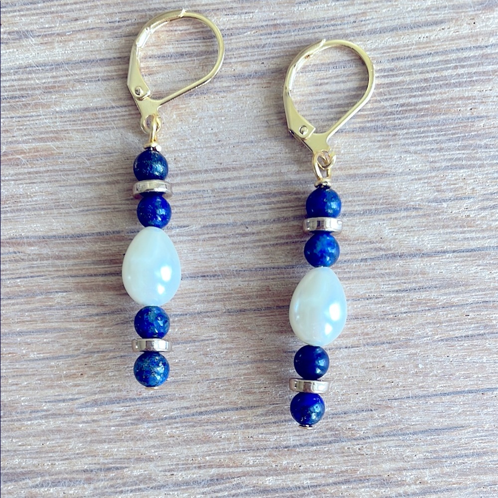 HAND CRAFTED BLUE LAPIS LAZULI & PEARL PIERCED DROP EARRINGS Blue White Gold